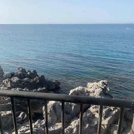 Apartment Una Finestra Sul Mare Cefalu