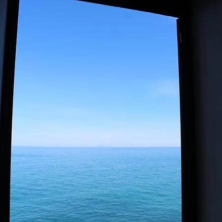 Apartment Una Finestra Sul Mare *